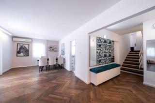 Spacious 4BD House w Pool in the Heart of Herzliya - 9