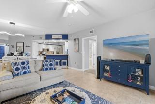 Oceanwalk 12-302 - 2