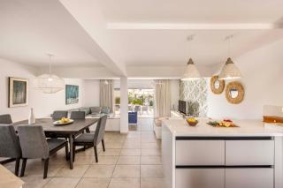 Pantaros Luxury Villas with pool - 8