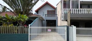 Sobrado em Coroados Guaratuba a 50m da praia - 8