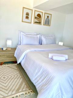 Londe Turquoise - apartment with feet in the water - 2