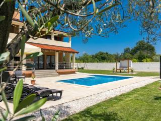 Holiday Home Beeindruckende Luxusvilla mit beheiztem Privatpool by Interhome - 7
