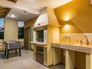 Holiday Home Beeindruckende Luxusvilla mit beheiztem Privatpool by Interhome - 3