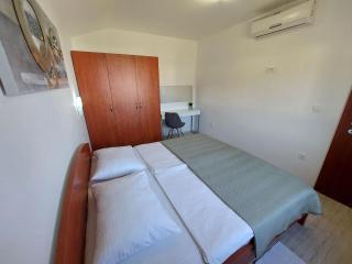 Apartment Tolle Wohnung Amphora mit möbliertem Balkon by Interhome - 1