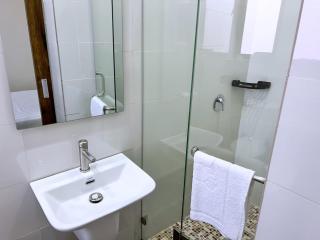 Serene Heights Hotel - 6