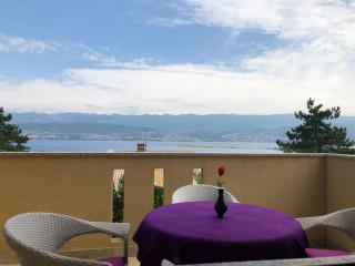 Holiday Home mit grünem Garten und Meerblick by Interhome - 0