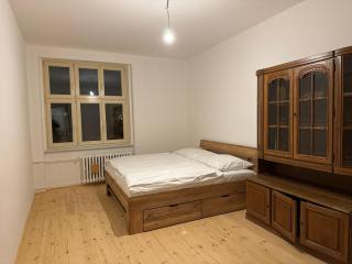 Karlovy Vary Family Retreat by Rentez - 0