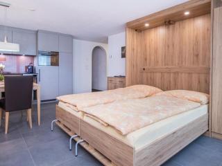Apartment Top Ferienwohnung Dom - SkiIn-SkiOut by Interhome - 5