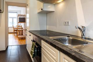 Brown Stag Apartments by JR City Apartments - 9