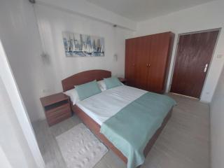 Apartment Gemütliche Ferienwohnung für Familien mit Terrasse by Interhome - 9