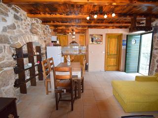 Holiday Home in Dobropoljana mit Privatem Pool by Interhome - 2