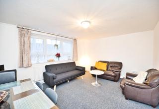 Stylish Stratford London E15 Stay Sleeps 5 Near Tube and City - 2