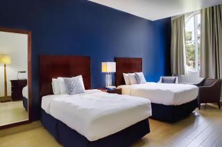 Commodore Suites, SureStay Collection by Best Western - Simpson Bay - 1