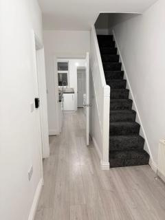 Modern & Bright Room Near Town Centre - 5