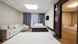 16 эт Хайвилл ШИКАРНЫЙ вид на Мечеть 2х комн кв 2 кровати диван 2 санузла - 8