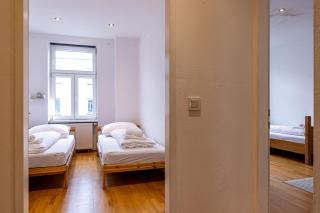 Brown Stag Apartments by JR City Apartments - 5