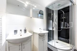 Brown Stag Apartments by JR City Apartments - 6