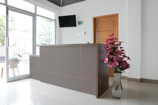 Hotel O near Transmart Padang formerly Sulaiman Residence - 9