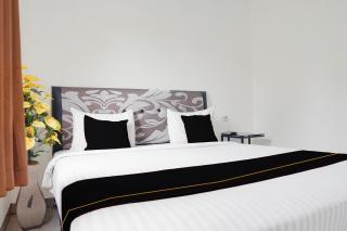 Hotel O near Transmart Padang formerly Sulaiman Residence - 6