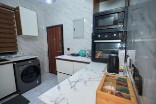 Ikoyi Banana Road -Luxurious 2 Bed Apartment - 2