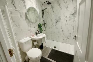 Mill House - Home on Hamill Street - 4