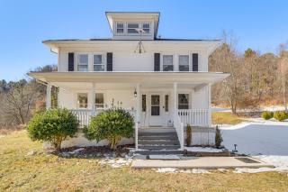 The Mountain House Inn Montebello Stay By Trails - 0