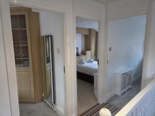 Comfy Home- Coley Park - 1