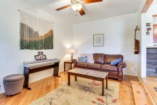 Easy Uptown Access! Charming ABQ Home with Yard - 5