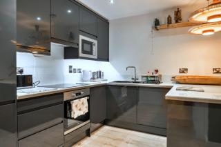 Finest Retreats - Plymouth City Apartment - 5