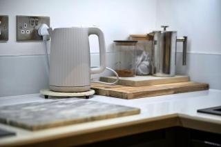 Finest Retreats - Plymouth City Apartment - 4