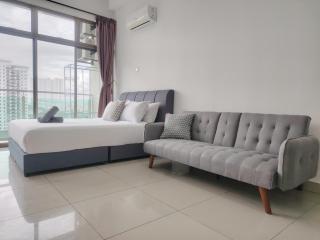 Mount Austin IKEA Toopen 10 mins - B211 City View - 2