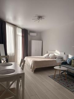 Apartment flat studio Deluxe апартаменты квартира студия номер Comfort - Batoemi - 3