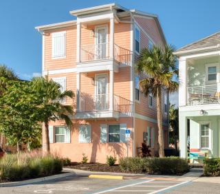 Love, Luck And Magic Cottage With Private Hot Tub Near Disney And Margaritaville Resort & Island H2O Access - 8013Ff - 8