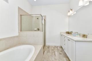 This Pink Cottage Near Disney With Margaritaville Resort & Island H20 Access - 8141Su - 5