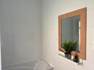 Tyneside Two Bedroom Apart - 3