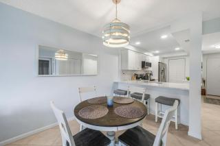 Walkout condo with beach access, pool and pickleball - 2