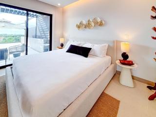 Sunset Terrace at Naumi, Ocean Views & Beach Club - 2