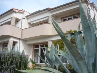 Apartment Nette Ferienwohnung mit Whirlpool und Garten by Interhome - Barbat na Rabu - 5