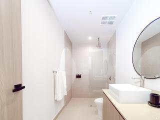 Tropical Tide, Ocean Views & Beach Club - 8