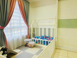 12pax HOUSE ,Cheng ,ktv 小孩游乐 pool 温馨房子MELAKA CHENG - 8