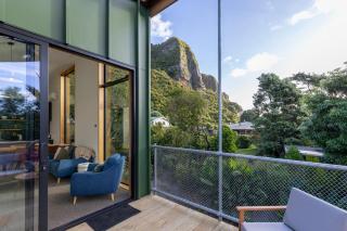 Trails End - Architectually designed retreat - 0