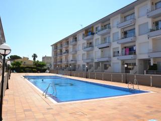 Apartamento Reformado con Piscina cerca de la Playa y Centro de L'Estartit, Ideal para Familias - ES-323-58 - 8