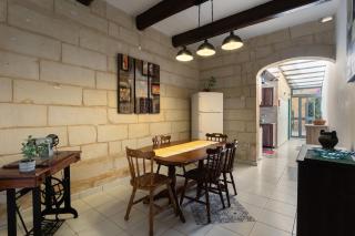 Cosy 3BR Maltese Townhouse - Close to Valletta by Isola360 - 7