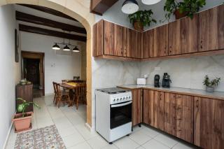 Cosy 3BR Maltese Townhouse - Close to Valletta by Isola360 - 5