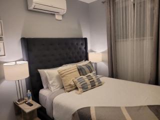 Free Massages Farmers Market 2 bdrms Windsor ON - 2