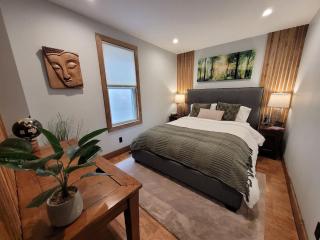 Relaxing spa retreat in downtown Windsor - 0