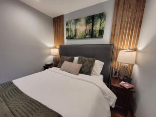 Relaxing spa retreat in downtown Windsor - 5