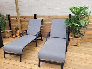 Relaxing spa retreat in downtown Windsor - 3