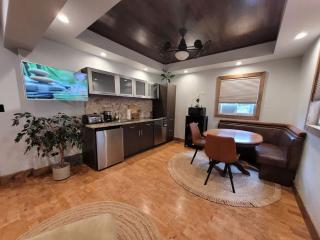 Relaxing spa retreat in downtown Windsor - Windsor - 2