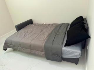 Newly build 1 bedroom 2 bathrooms condo - 9